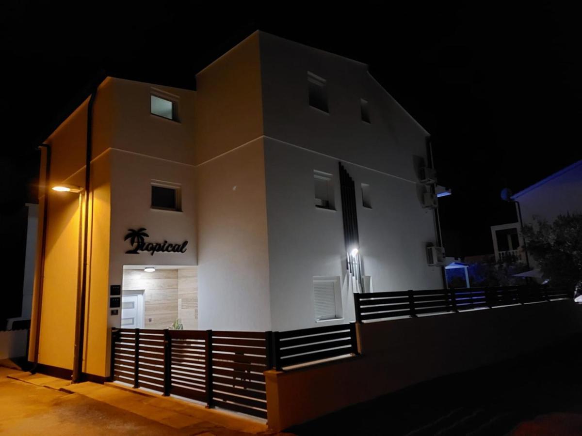 Apartmani Tropical Водице Экстерьер фото