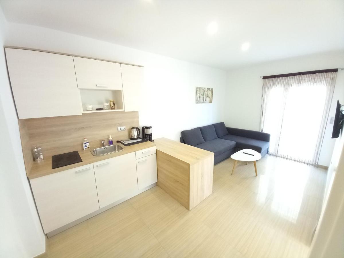 Apartmani Tropical Водице Экстерьер фото